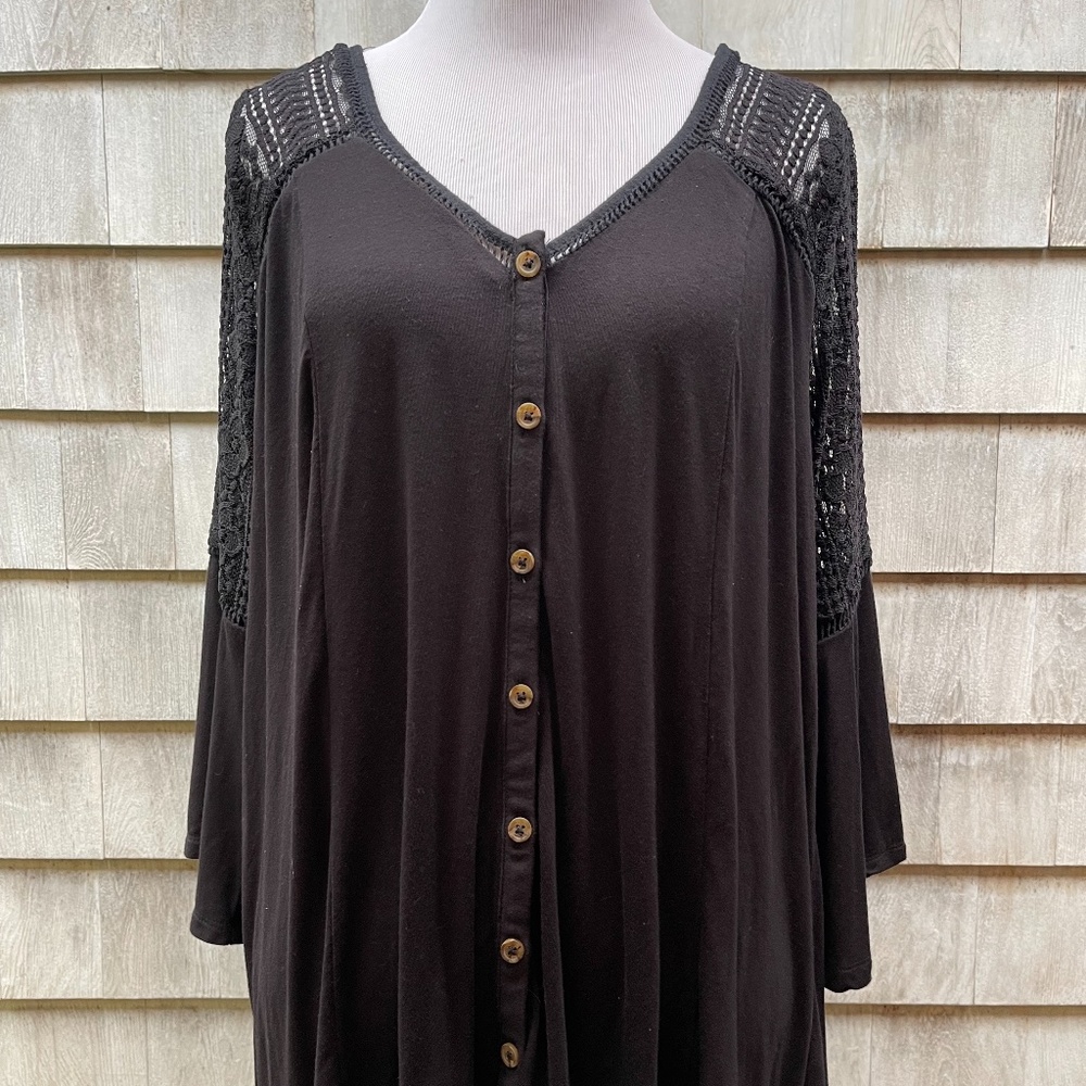 Torrid Super Soft Knits Black Lace Bell Sleeve Top sz Torrid 00 Sexy Comfy Goth